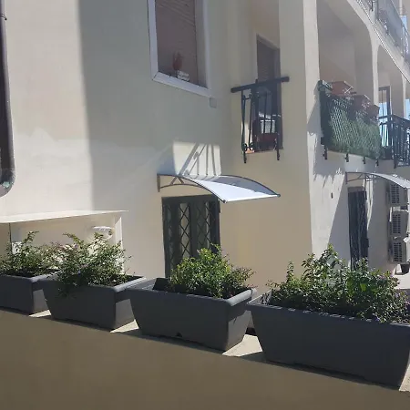 Mareluna Bed & Breakfast 3*