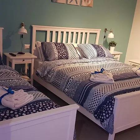 Bed and breakfast Mareluna 3*