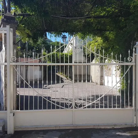 Mareluna Bed and breakfast