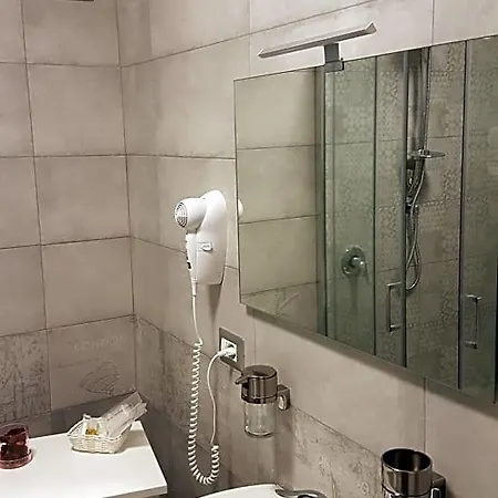 Bed and breakfast Mareluna 3*