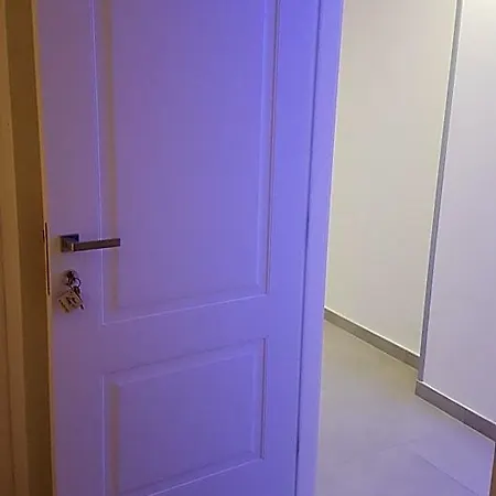 Mareluna Nocleg ze śniadaniem 3*